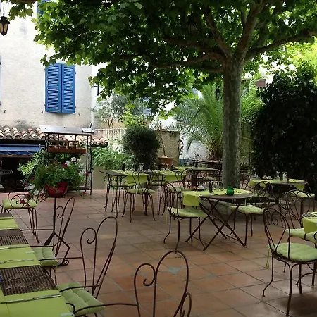 Le Clos Des Aromes Szálloda 3*